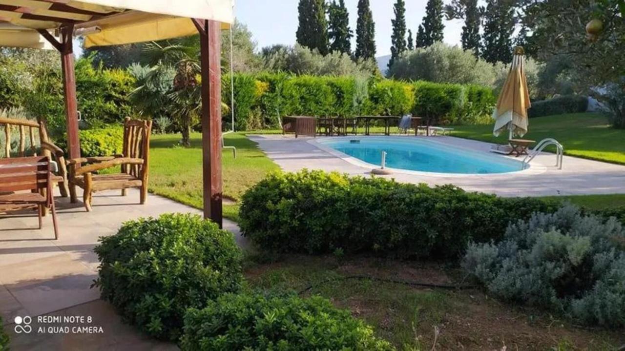 Luxurious 6 Bedroom Villa In A Great Location Chalkida Luaran gambar