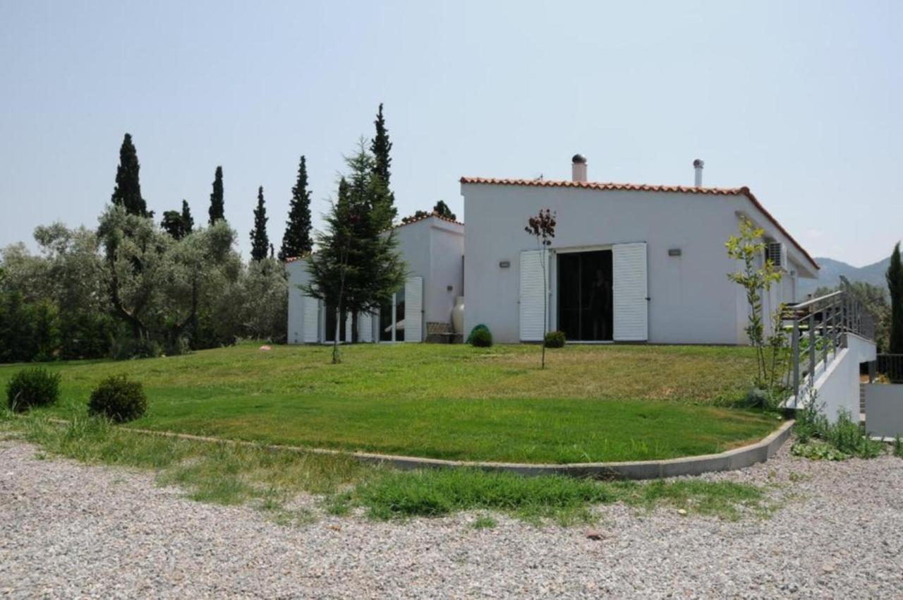 Luxurious 6 Bedroom Villa In A Great Location Chalkida Luaran gambar