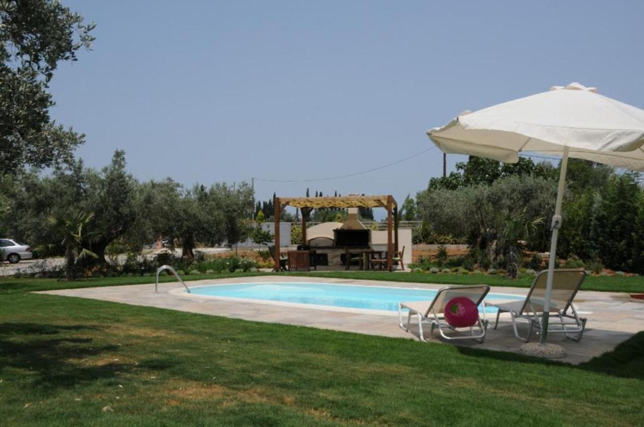 Luxurious 6 Bedroom Villa In A Great Location Chalkida Luaran gambar