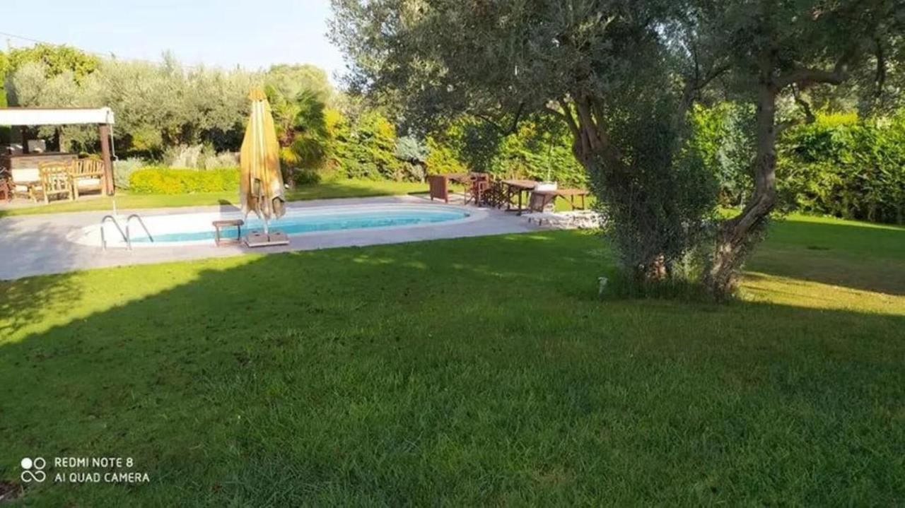Luxurious 6 Bedroom Villa In A Great Location Chalkida Luaran gambar